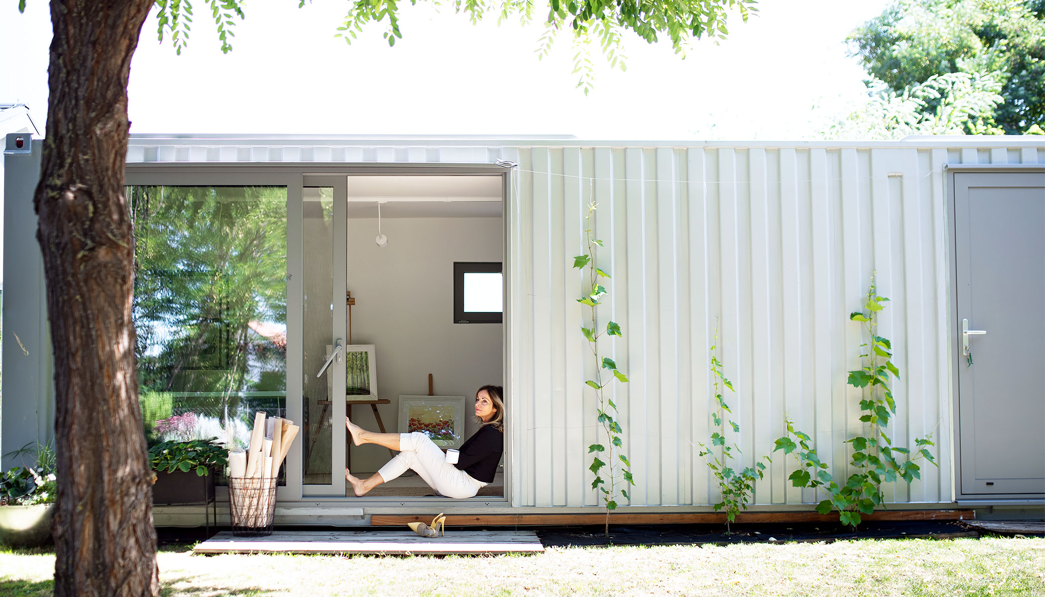 Innovative Small Scale Living Tiny Container Home Ideas